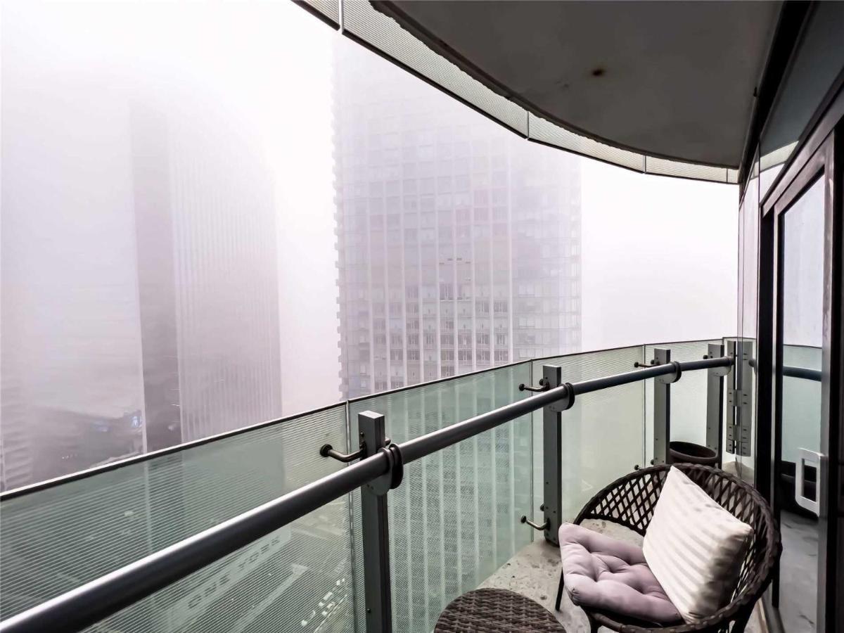 Luxury Condo In The Heart Of Toronto - Next To Scotiabank Arena Exterior photo